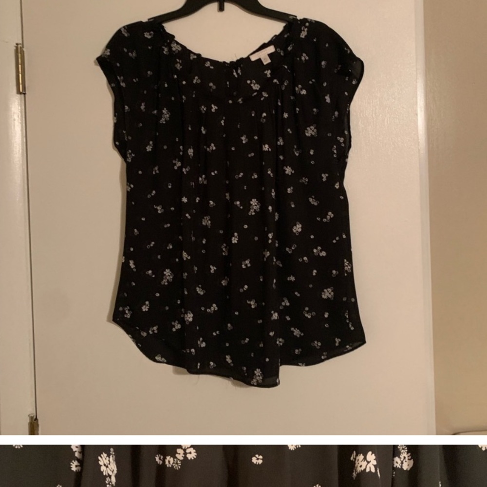Summer Clothes bundle ✨ - Picture 2 of 9